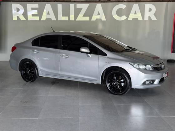 HONDA CIVIC 1.8 LXL 16V FLEX 4P MANUAL